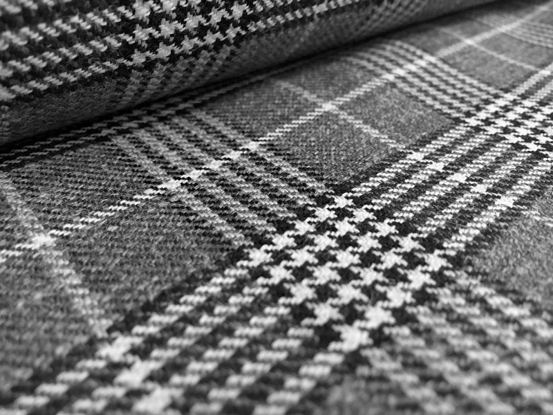 Italian Silk Linen Wool Blend Plaid in Graphite2