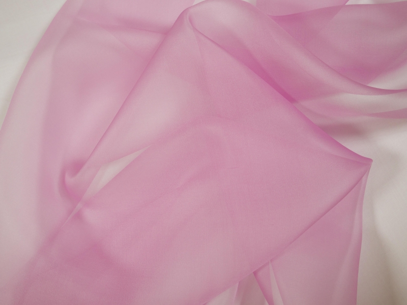 Silk organza in Ballerina pink bunched