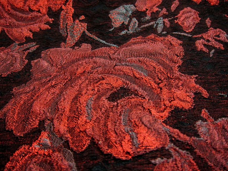 Silk Blend Metallic Floral Cloqué1