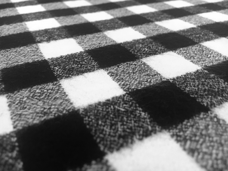Cotton Mammoth Flannel Check in Black and White2