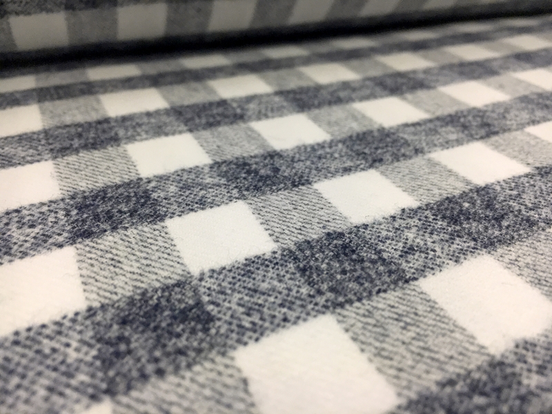 Cotton Flannel Plaid in White and Navy2