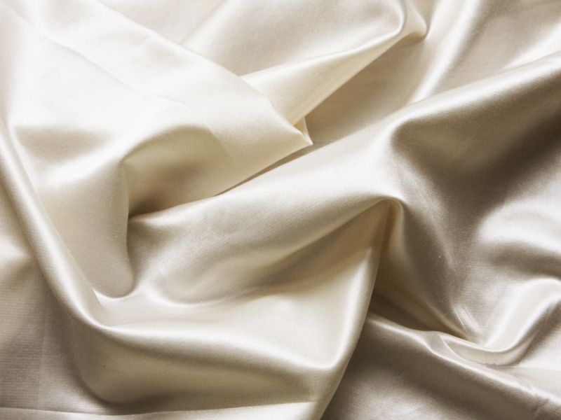 Silk and Cotton Sateen in Ivory0