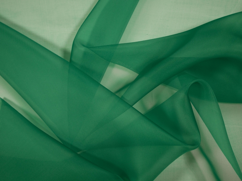 Solid organza in Emerald green bunched