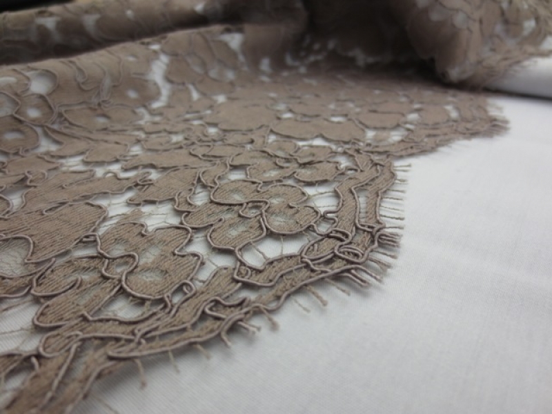 Chantilly Lace3