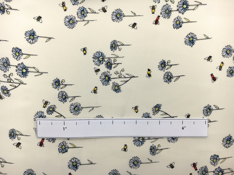 Printed 6Ply Silk Crepe with Illustrated Daisies and Bees1