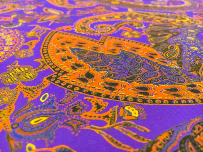 Printed Silk Crepe de Chine with Paisley Patterns2