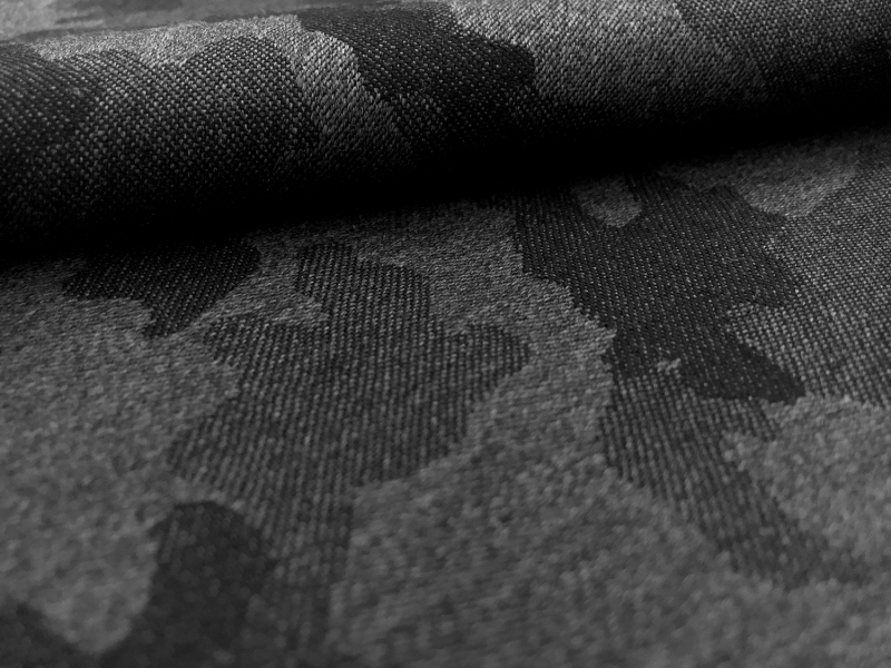 Italian Wool Camouflage Jacquard Suiting in Charcoal